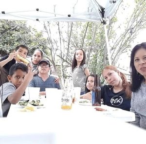 Meet your Posher, Gutierrez